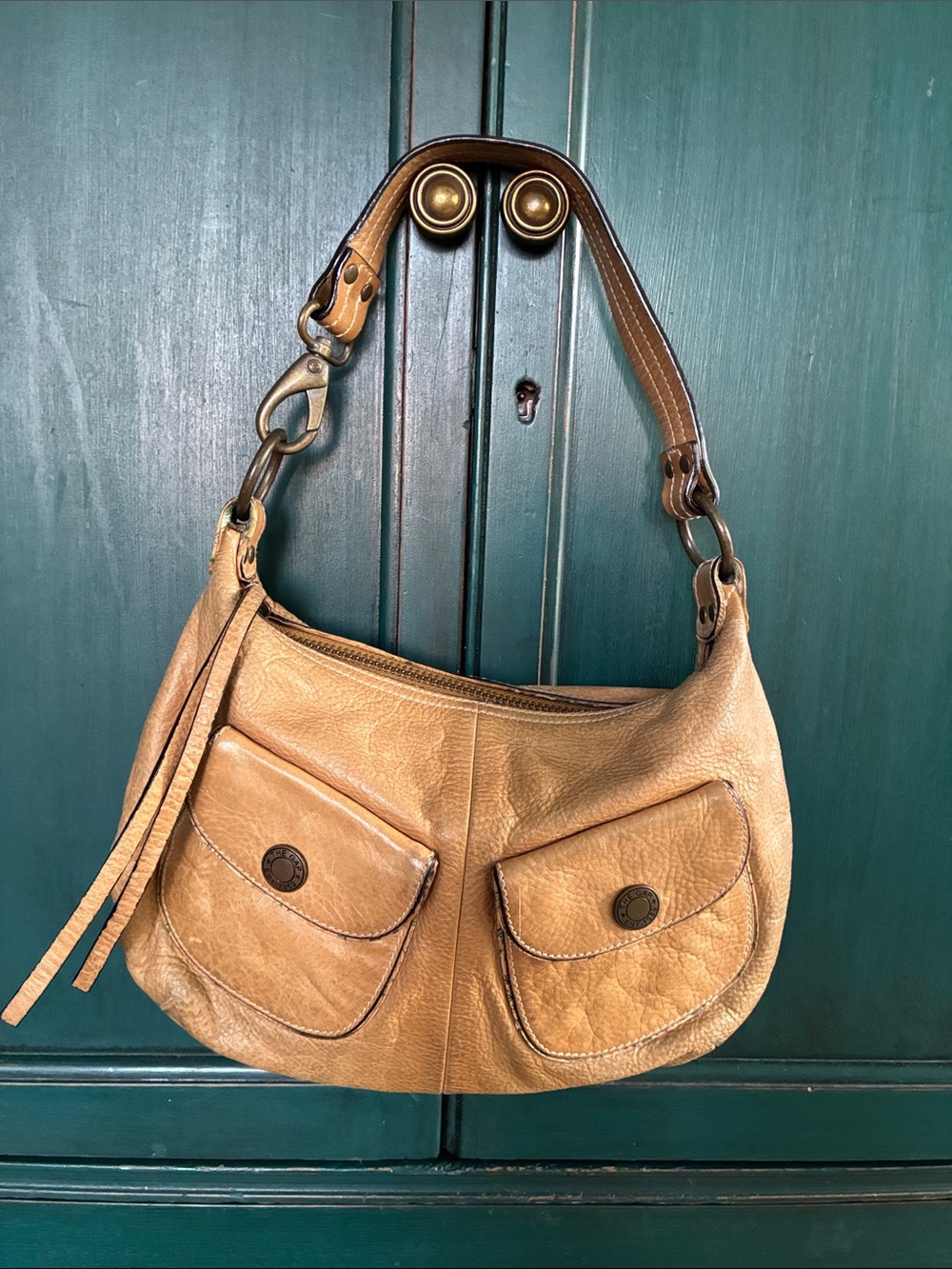 Vintage Gap cow hide purseTan Leather Shoulder Bag with Front Pockets